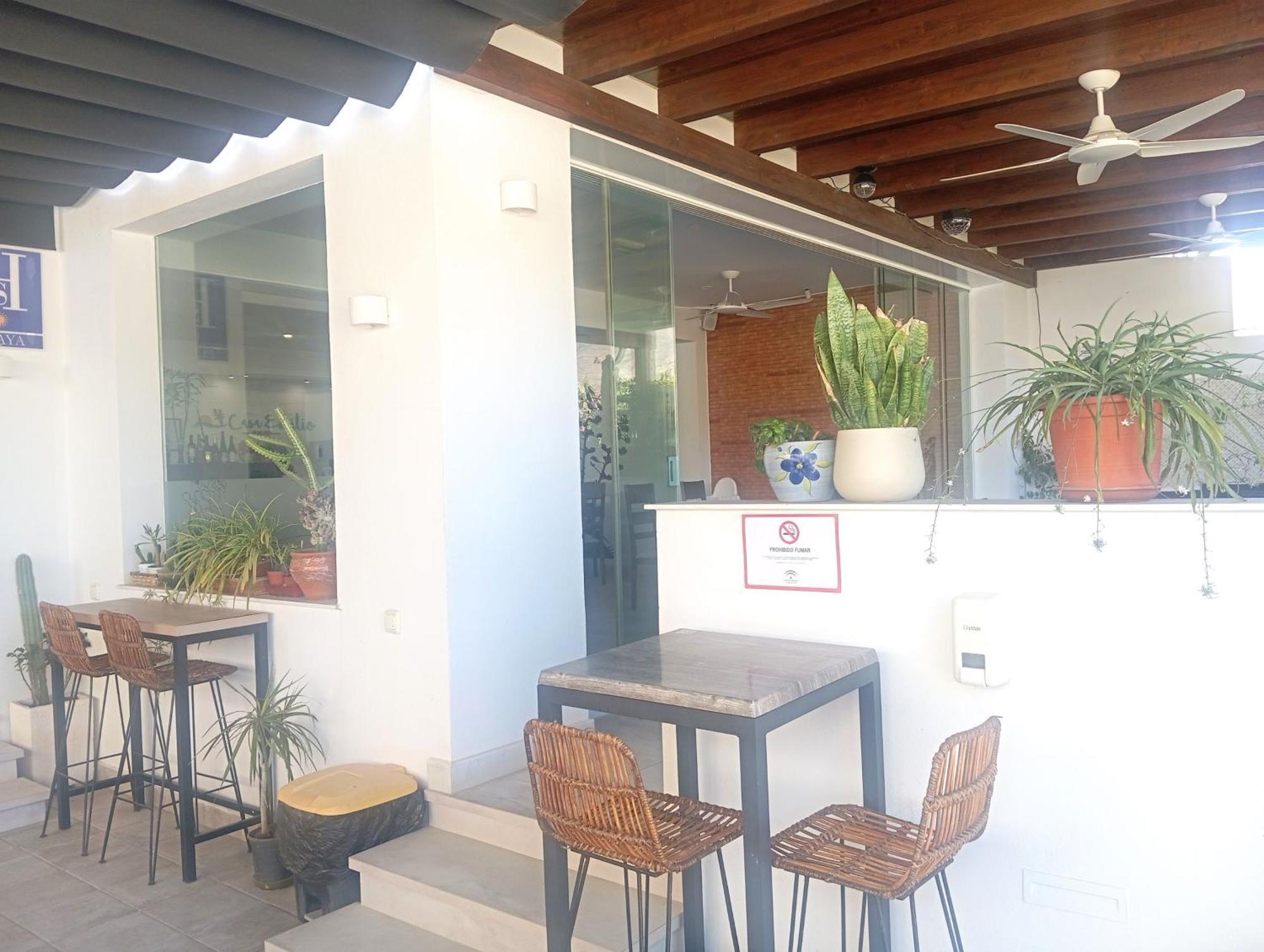 Hostal Casa Emilio Almeria Exterior photo